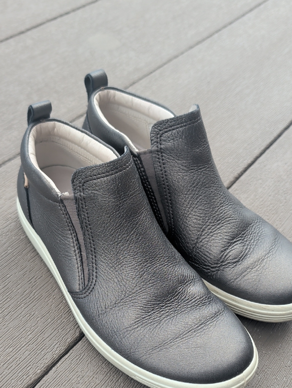 Ecco Bronze Metallic Slip-On Leather Loafers